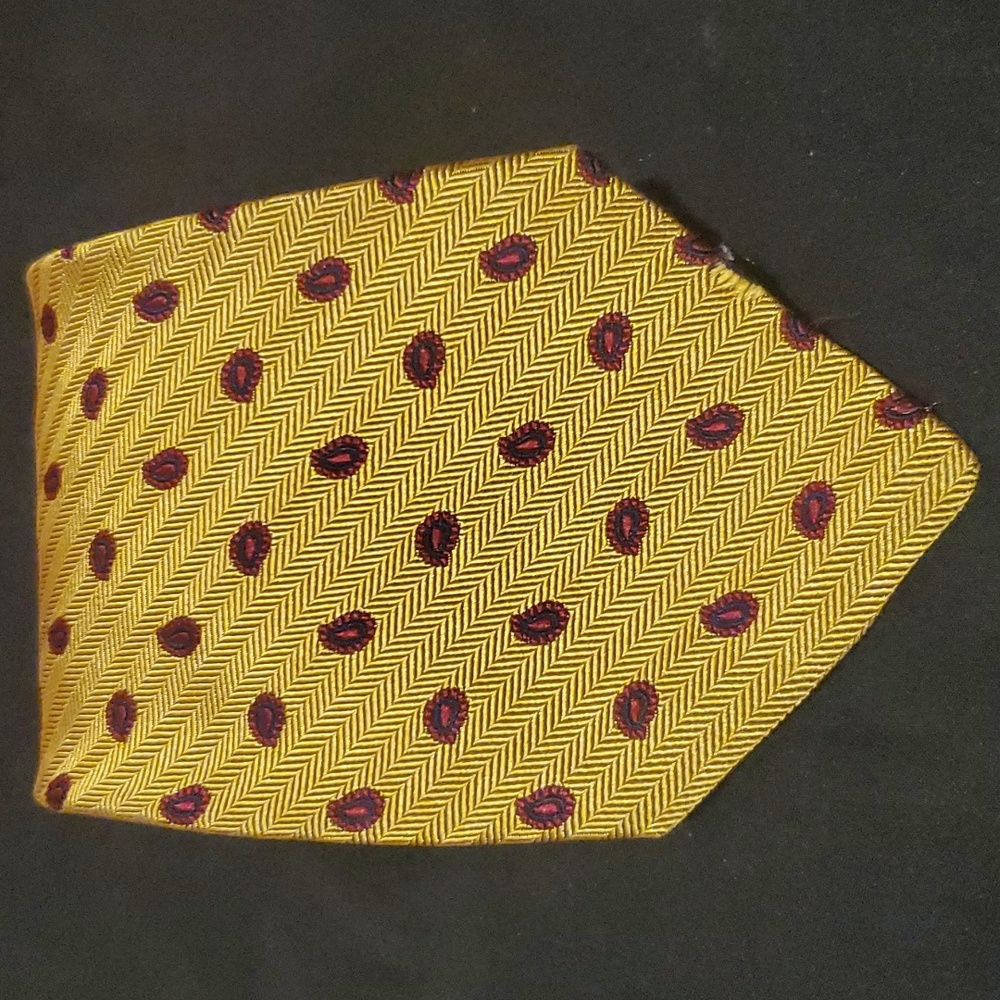 Brooks Brothers Makers XL All Silk l Gold, Red & Black Necktie Tie